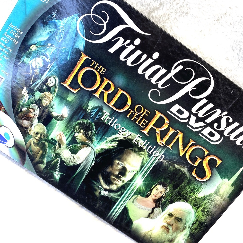 Trivial Pursuit DVD LOTR Lord of the Rings Trilogy Game 2004 Parker Bro Complete
